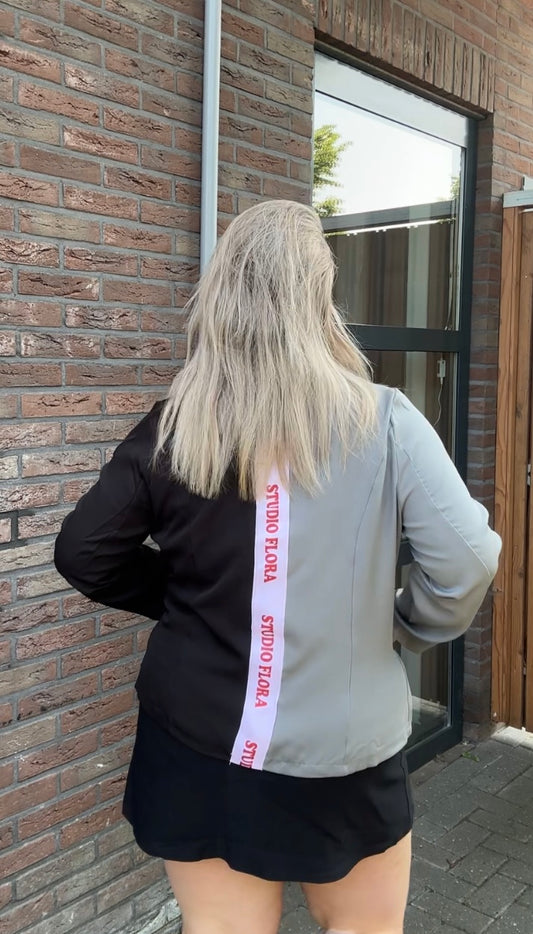 Aria blazer
